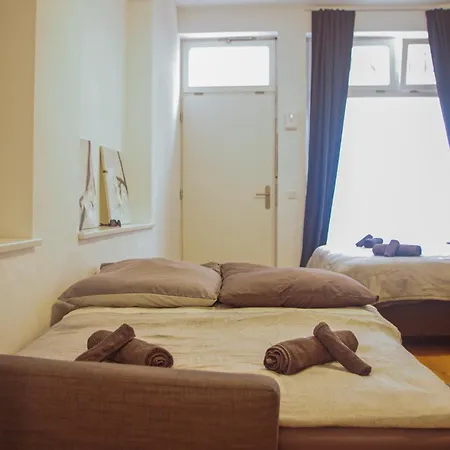 Moderne Wohnung Im Zentrum Der Altstadt - Altbau Flair, Wlan Ингольштадт Экстерьер фото